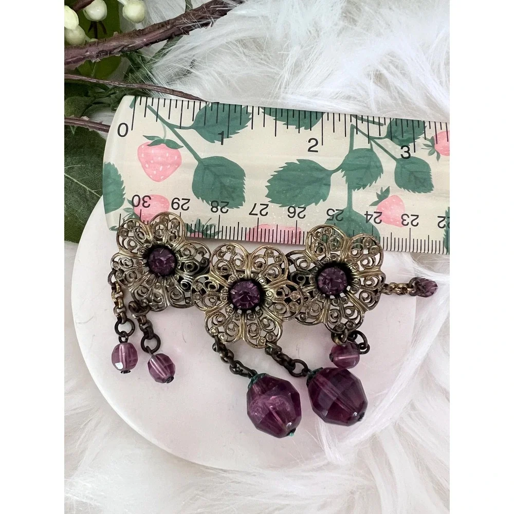 Vintage 1930s Brooch Purple Amethyst Glass Bead Dangle‎ Brass Filigree Art Deco